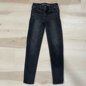 EUC American Eagle Jeggings Denim. Super Super Stretch. Black Women’s Size 00